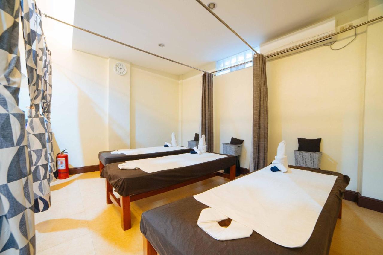 Reddoorz Premium @ Korea Town Angeles City Eksteriør bilde